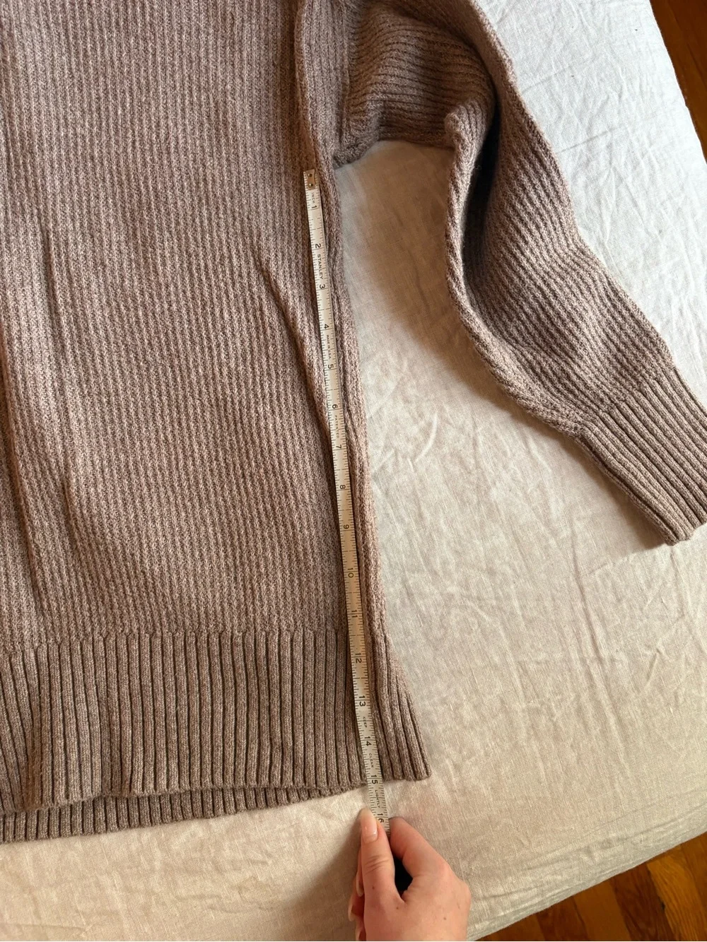 Old Navy Taupe Crewneck Ribbed Knit Sweater